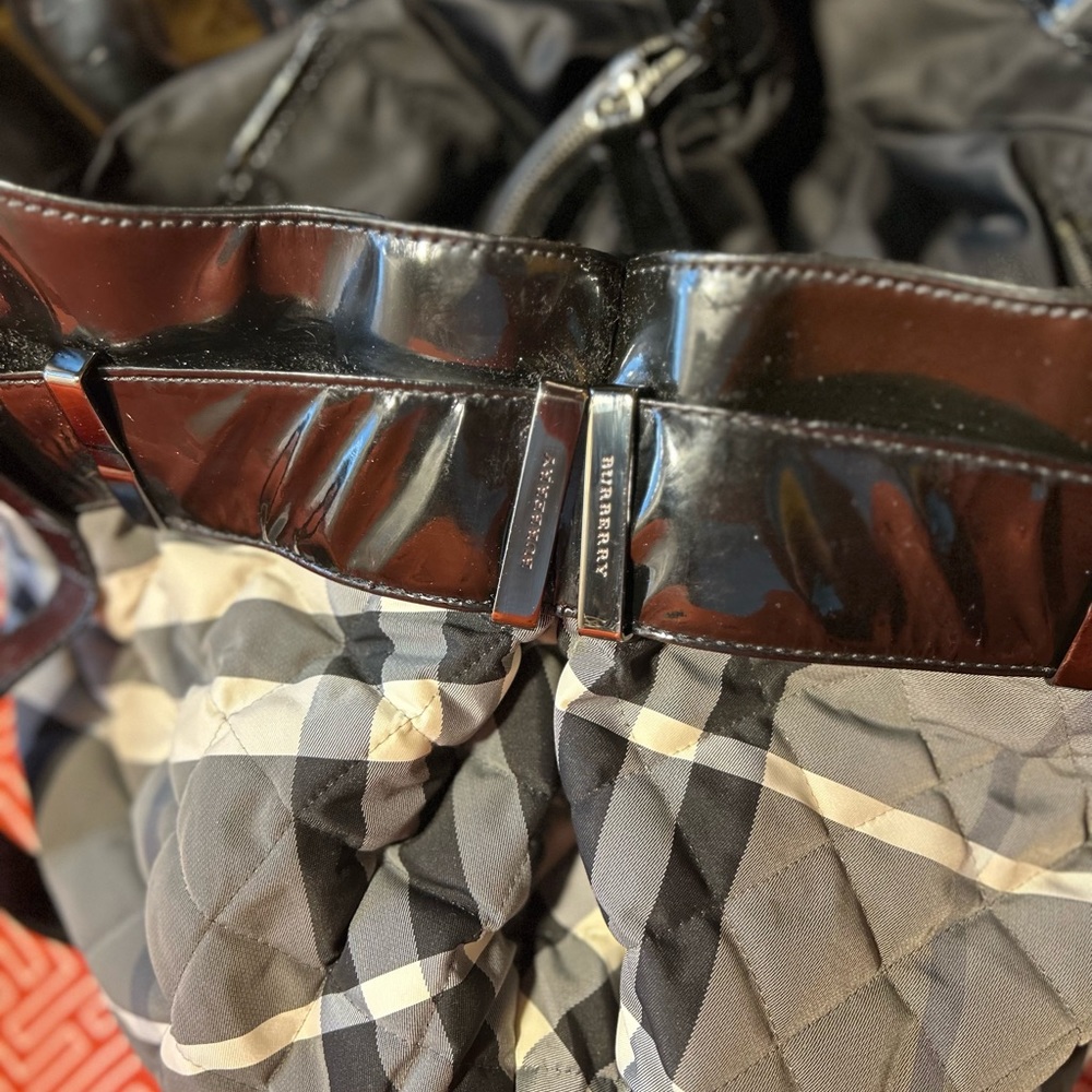 Burberry black checkered satchel - Picture 9 of 16